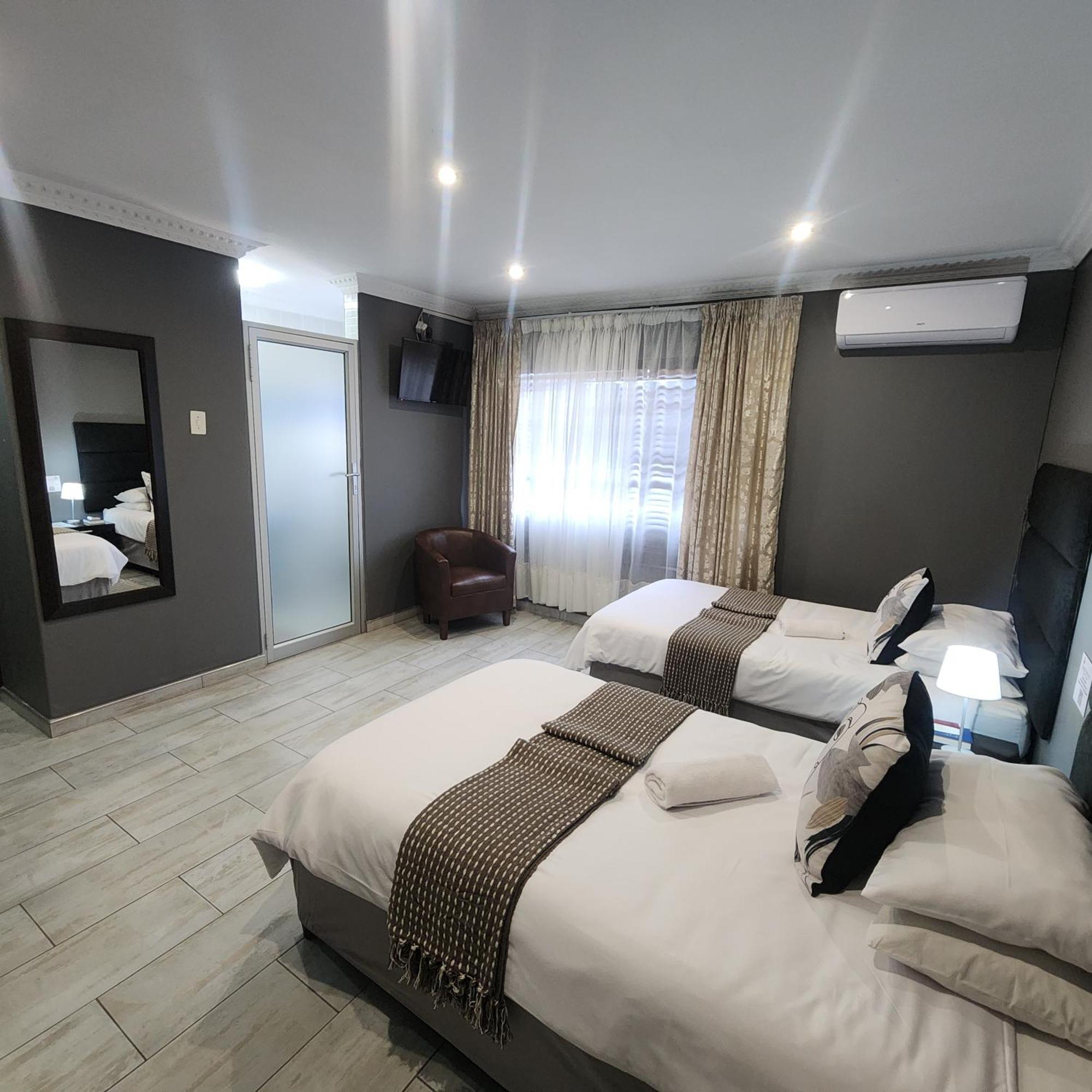 Sleep In Beauty Guesthouse Ньюкасл Экстерьер фото